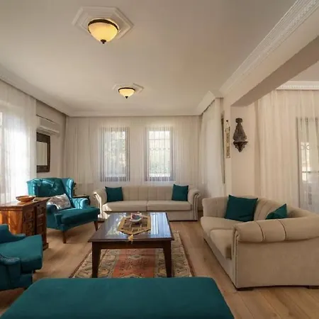 Vila Detached With Private Pool In